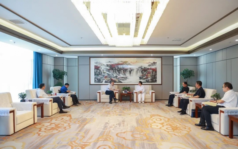 榮程集團董事會主席張榮華與天津市老促會常務副會長趙玉石座談交流